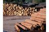 Scieries de Washington produisent des centaines de pieds-planche de bois d'oeuvre.