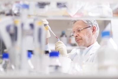 Matériaux scientifiques travaillent souvent dans des domaines pharmaceutiques.