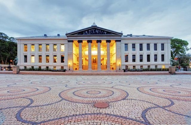 Université d'Oslo en Norvège.