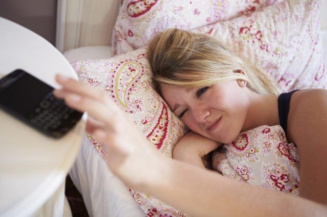 Améliorer le sommeil en réduisant l'utilisation Smartphone pendant la nuit.