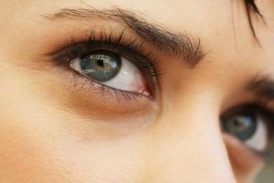 La vitamine A est utile pour lutter contre les maladies oculaires liées à l'âge telles que la dégénérescence maculaire