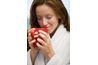 Acides dans le café peuvent irriter la muqueuse de l'estomac.