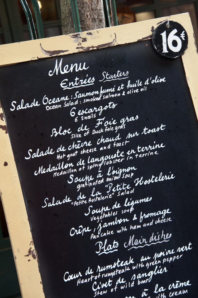 Close-up d'un café menu écrit en français