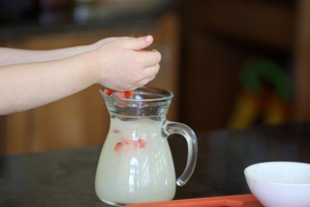 Une autre étape petites mains peuvent aider à