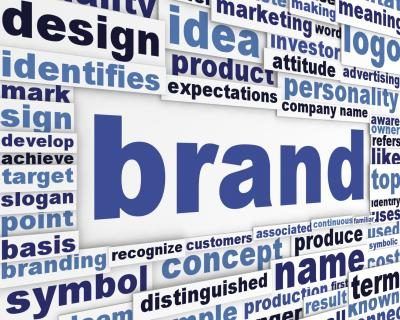 Close up de mots relatifs à branding et design.