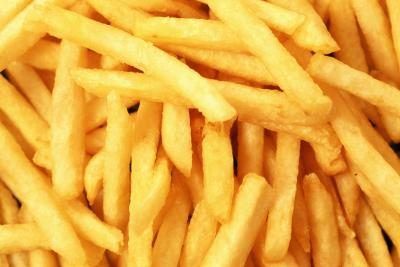 Aliments pro-inflammatoires comprennent les aliments frits, de sucre et de glucides raffinés.