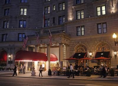 Les directeurs d'hôtel à New York sont les mieux payés.