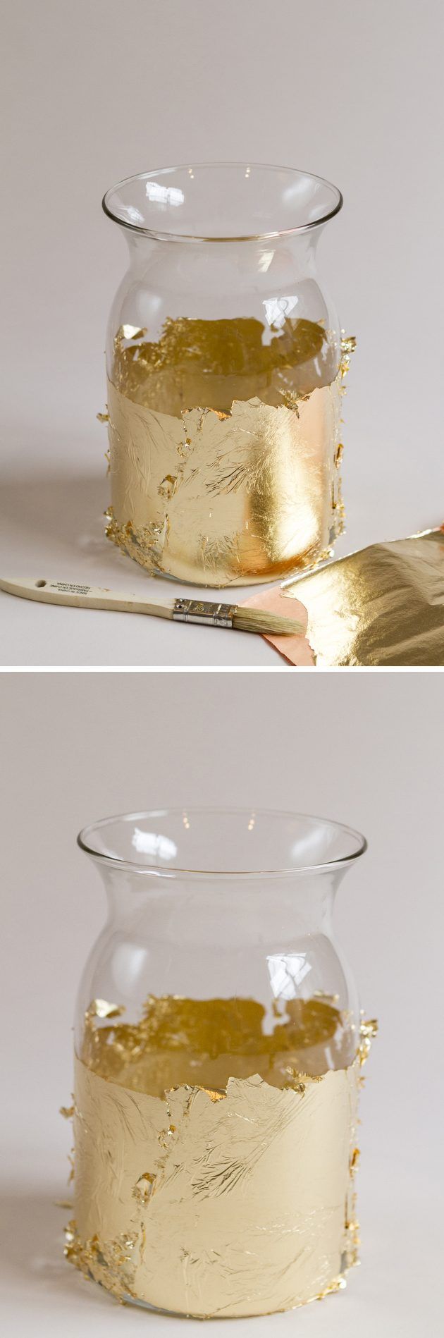 Appliquer la feuille d'or uniformément autour de la vase.