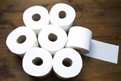 Rouleaux de papier de toilette.