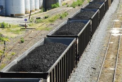 Train rempli de charbon