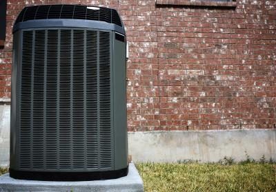 Résoudre les problèmes de votre climatiseur pour déterminer pourquoi il souffle de l'air chaud.