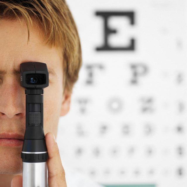 Examens de la vue réguliers peuvent aider à détecter des problèmes de vision.
