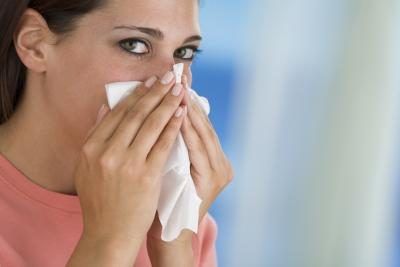 Signes de base peuvent être confondus avec les affections respiratoires communes telles que la grippe.