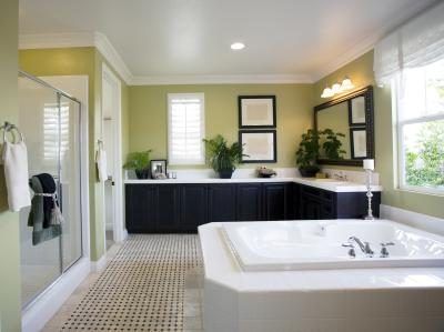 Utilisez un pare-vapeur en salles de bains carrelées.