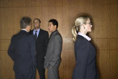 Les travailleurs dans un milieu de travail diversifié peuvent se sentir discriminés.