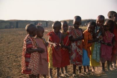 Enfants de la tribu Maasai.