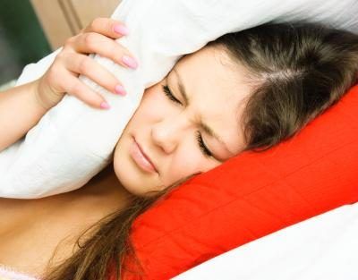 Un ventilateur peut aider à neutraliser d'autres bruits mineurs afin que vous puissiez dormir plus facile.