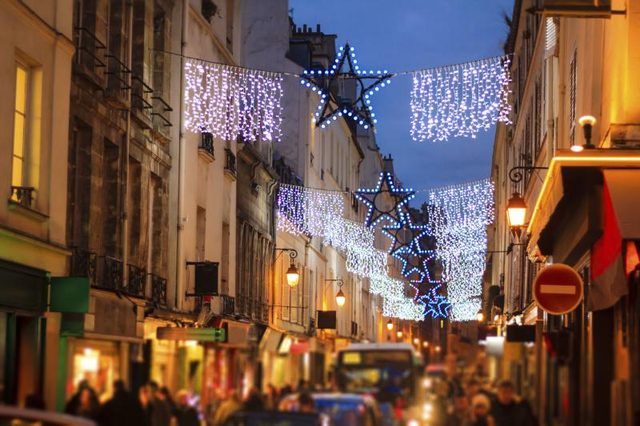 Lumières de Noël à Paris, France.