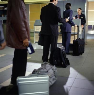 Toute philippin voyager aux Philippines ou à l'étranger par l'intermédiaire de l'air est obligé de payer une taxe de Voyage et frais de terminal de l'aéroport.