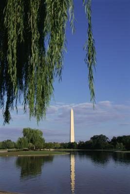 Le Washington Monument toujours reconnaissable est un obélisque de granit.