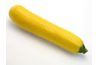 Zucchini est maintenant disponible comme une courge jaune ou or l'été.