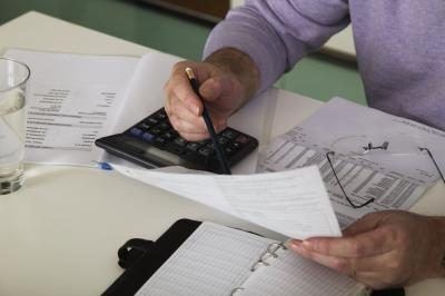 L'intervenant est intéressé par l'information financière de l'organisation.